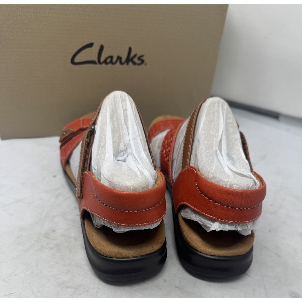 🔥Clarks Kitly Way 🧡Orange Coral Grenadine‎ Leather Sandals  Size 8.5 M NIB - Picture 4 of 6